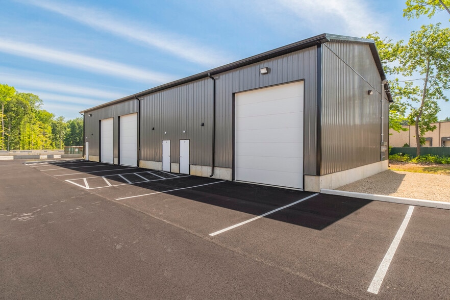 More Photos Of 1600 Porter Rd, Bear Distribution For Lease