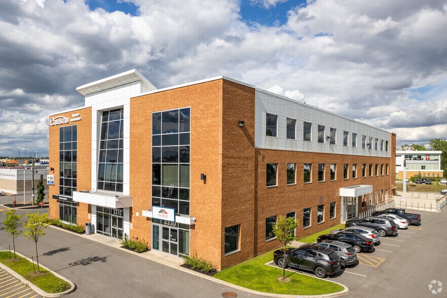 Primary Photo Of 3290-3340 Av 100E, Laval Office For Sale