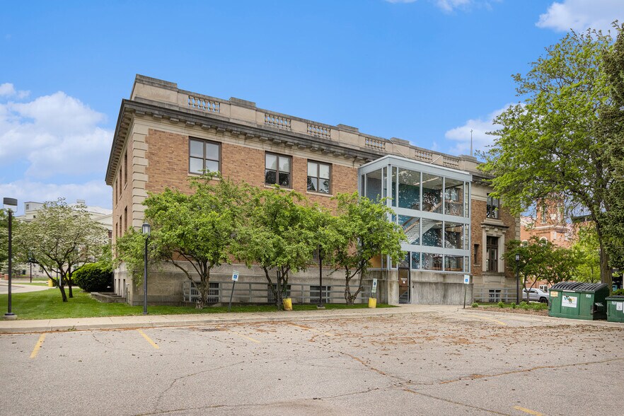 More Photos Of 77 E Michigan Ave, Battle Creek Office For Sale