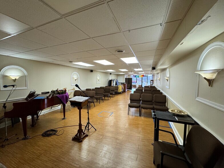More Photos Of 38-40 W Church St, Hagerstown Religious Facility For Sale