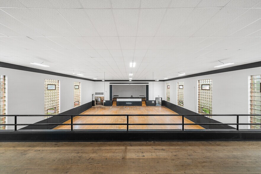 More Photos Of 379 Cherry St, Pottstown Flex For Lease