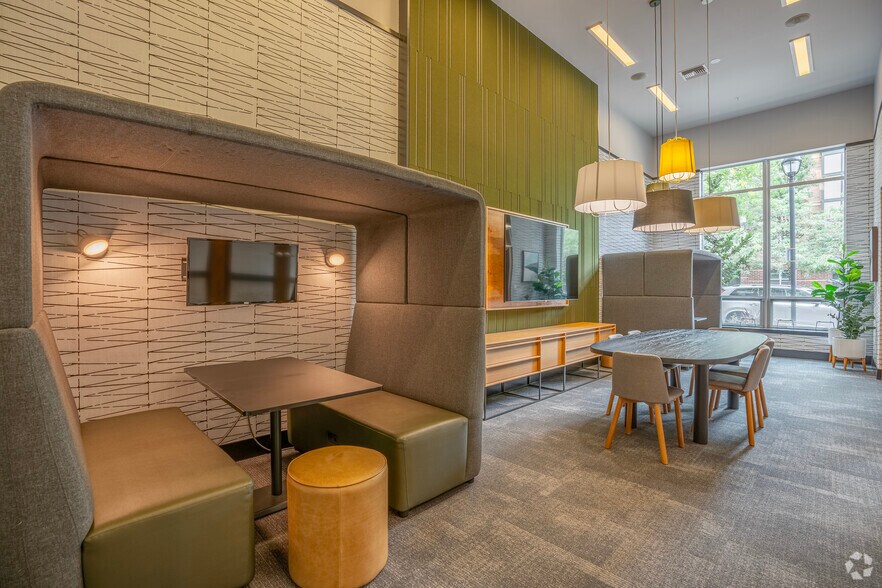 More Photos Of 1030 NE Orenco Station Pky, Hillsboro Apartments For Lease