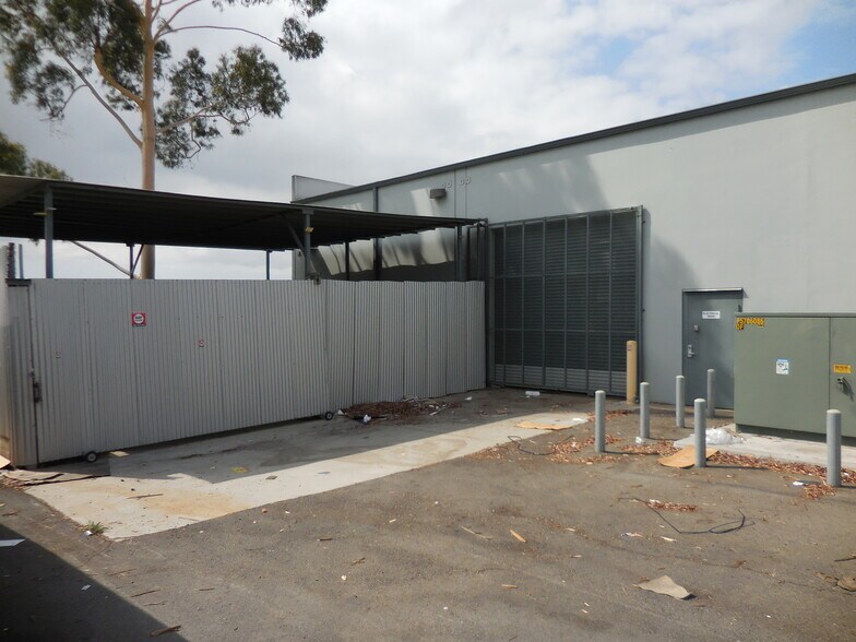 More Photos Of 2082 E Gladwick St, Compton Industrial For Lease