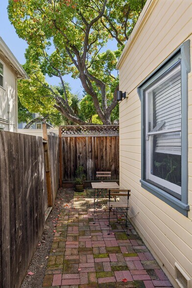 More Photos Of 270 Everett Ave, Palo Alto Multifamily For Sale