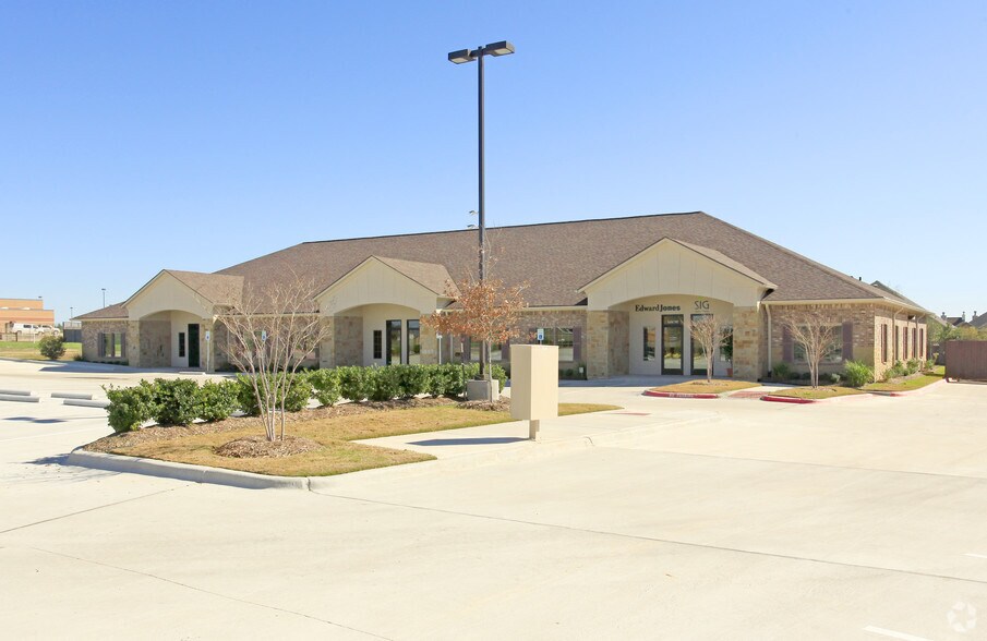 More Photos Of 2751 Nash Dr, Bryan Office For Lease