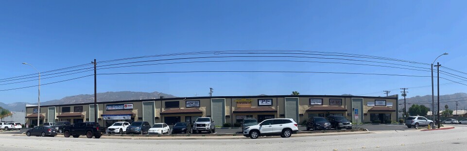 More Photos Of 1001-1025 W Foothill Blvd, Azusa Warehouse For Lease