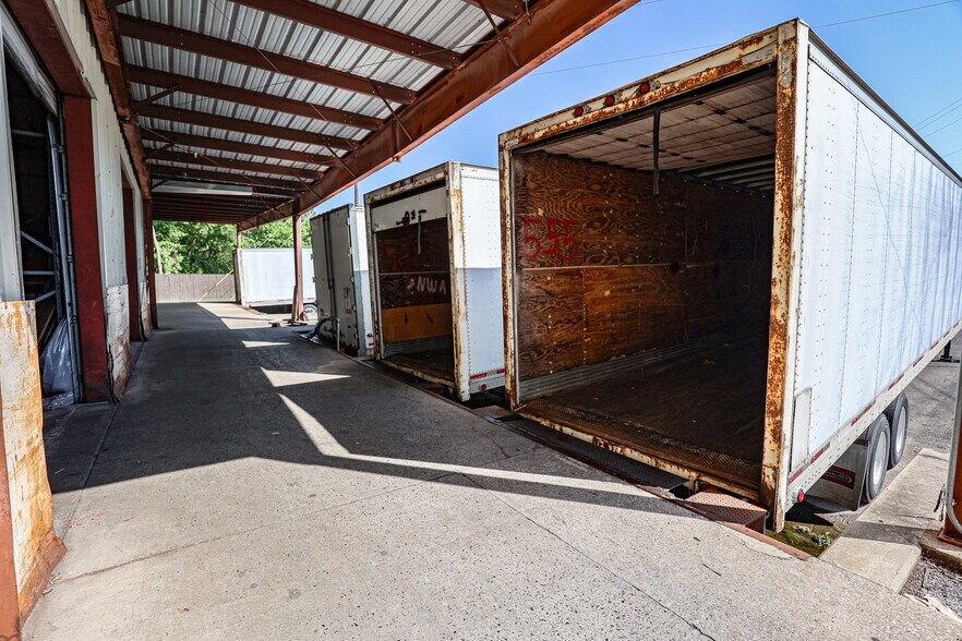 More Photos Of , Paducah Unknown For Sale