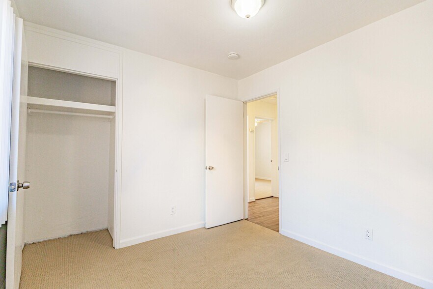 More Photos Of 1352-54 Imperial Beach Blvd, Imperial Beach Apartments For Sale