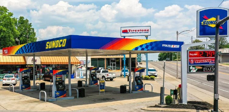 Primary Photo Of 511 N Garden St, Columbia Convenience Store For Sale