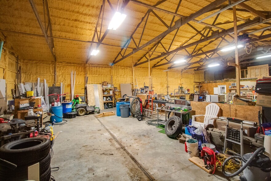 More Photos Of 200 Mounts st, Carlinville Industrial For Sale