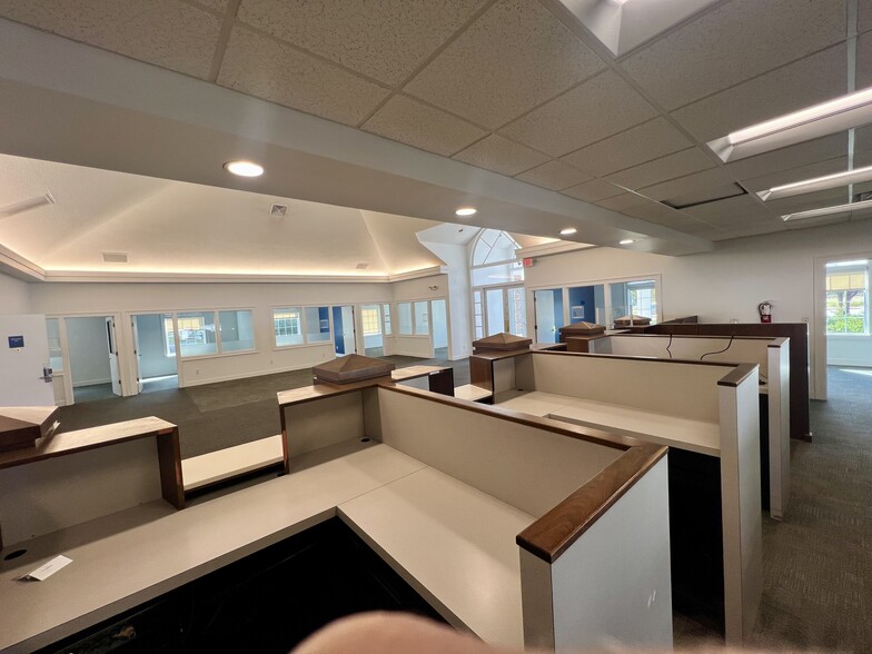 More Photos Of 991 S Mcpherson Church Rd, Fayetteville Bank For Lease