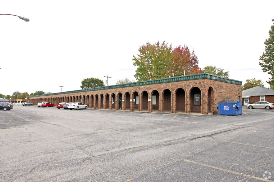More Photos Of 6500 W Main St, Belleville Unknown For Lease