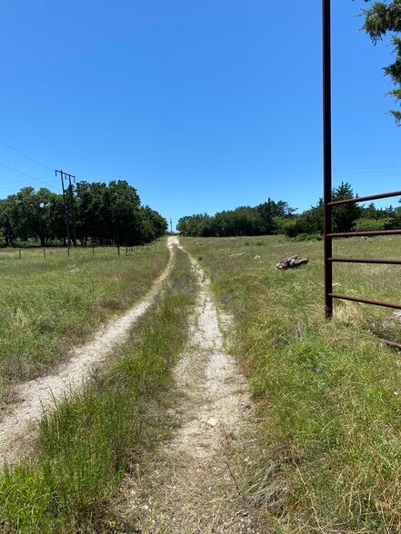 More Photos Of 5925 US Highway 287, Bowie Land For Sale