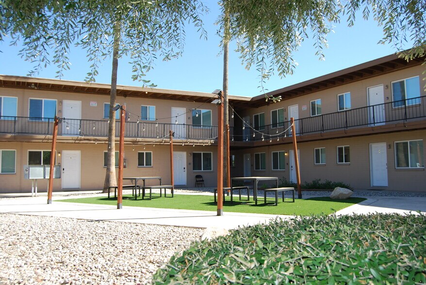 More Photos Of 4302 E Bellevue St, Tucson Apartments For Sale