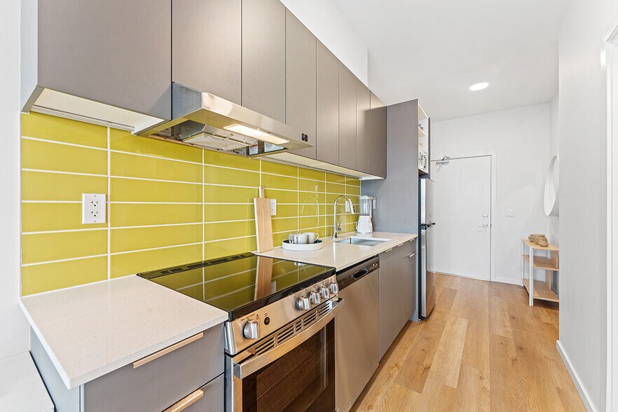 More Photos Of 1888 Scotia St, Vancouver Apartments For Lease