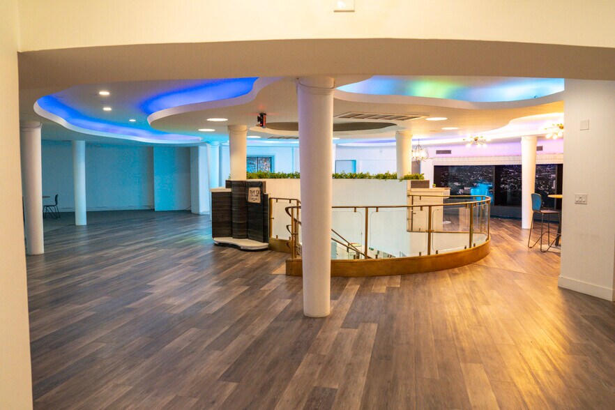 More Photos Of 6363 Hollywood Blvd, Los Angeles Storefront For Lease