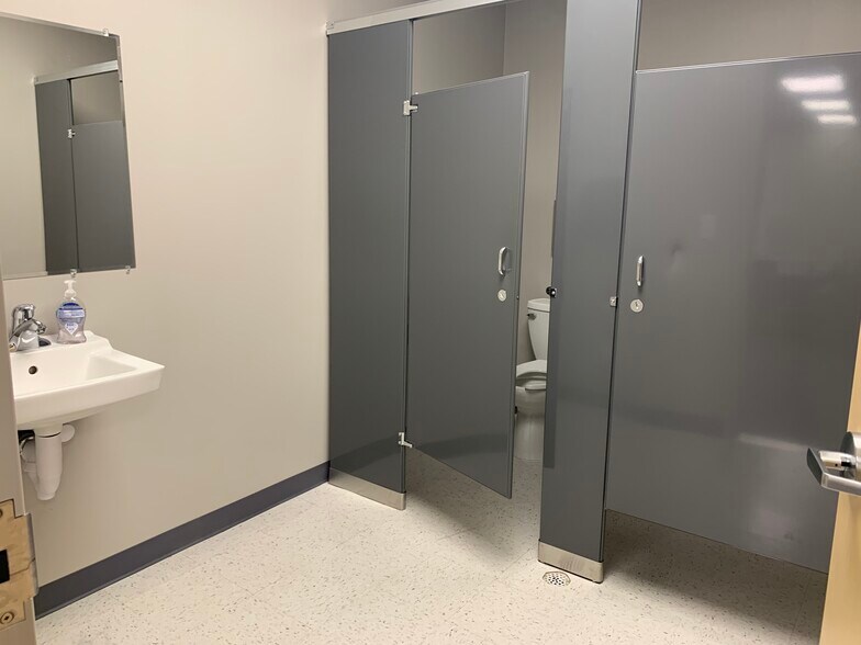 More Photos Of 2245 US Highway 130, Dayton Office For Lease