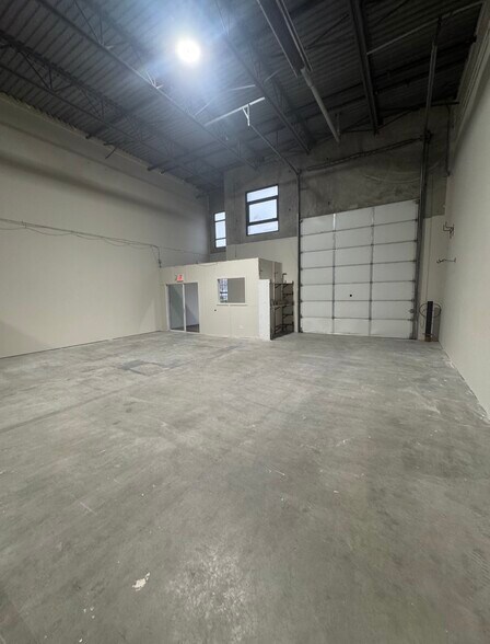 More Photos Of 32885 Mission Way, Mission Warehouse For Lease