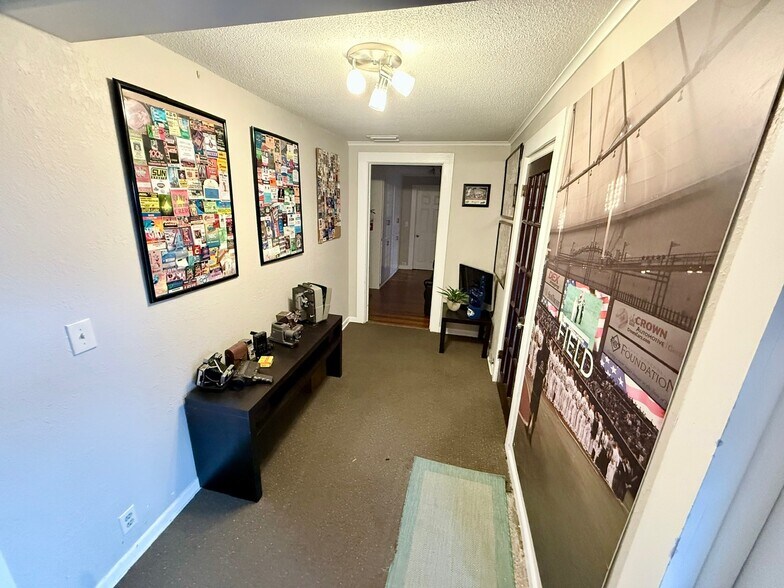 More Photos Of 169 W Broadway St, Oviedo Medical For Lease