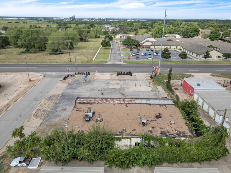 More Photos Of 700 N Council Rd, Oklahoma City Service For Sale