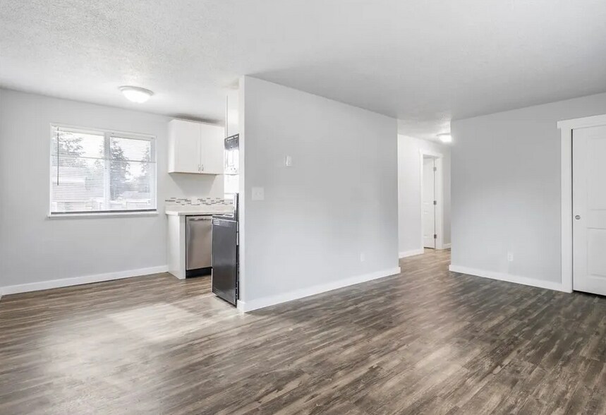 More Photos Of 6124 88th St SW, Lakewood Apartments For Lease