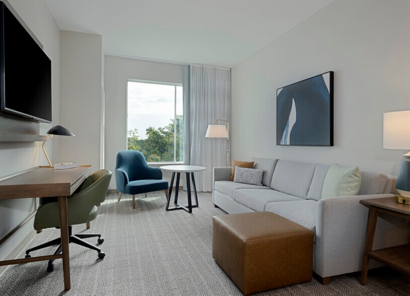 More Photos Of 50 Ponce de Leon St, Miramar Beach Hotel For Sale