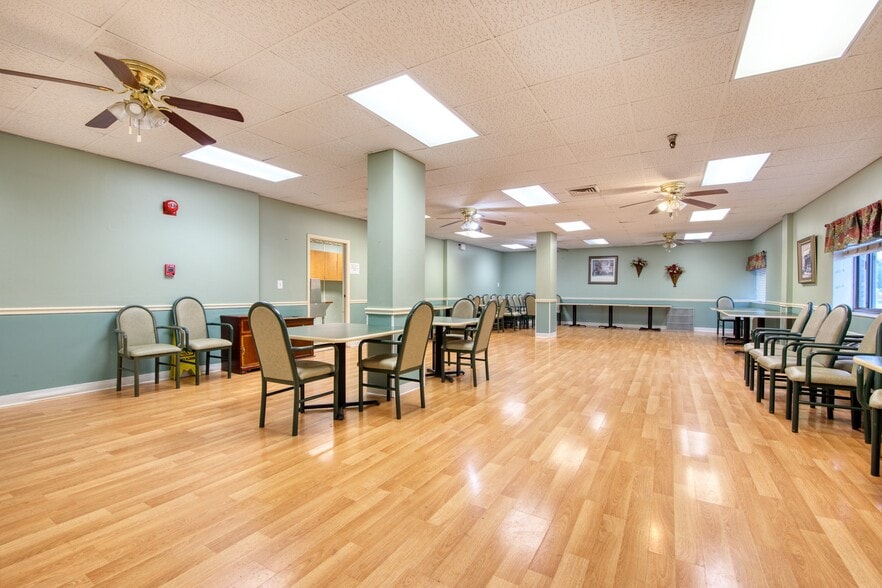 More Photos Of 1500 McKinley Ave, Niles Assisted Living For Sale