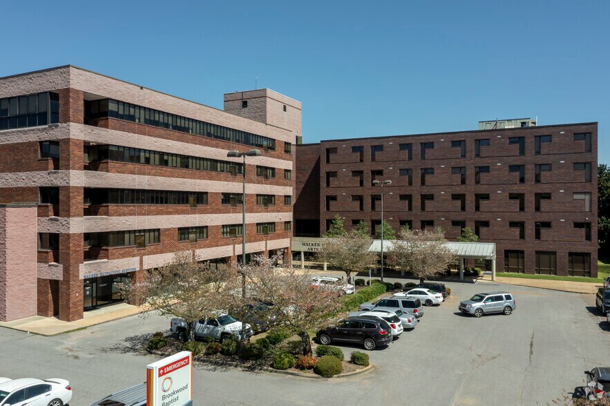 More Photos Of 3400 Highway 78 E, Jasper Medical For Lease