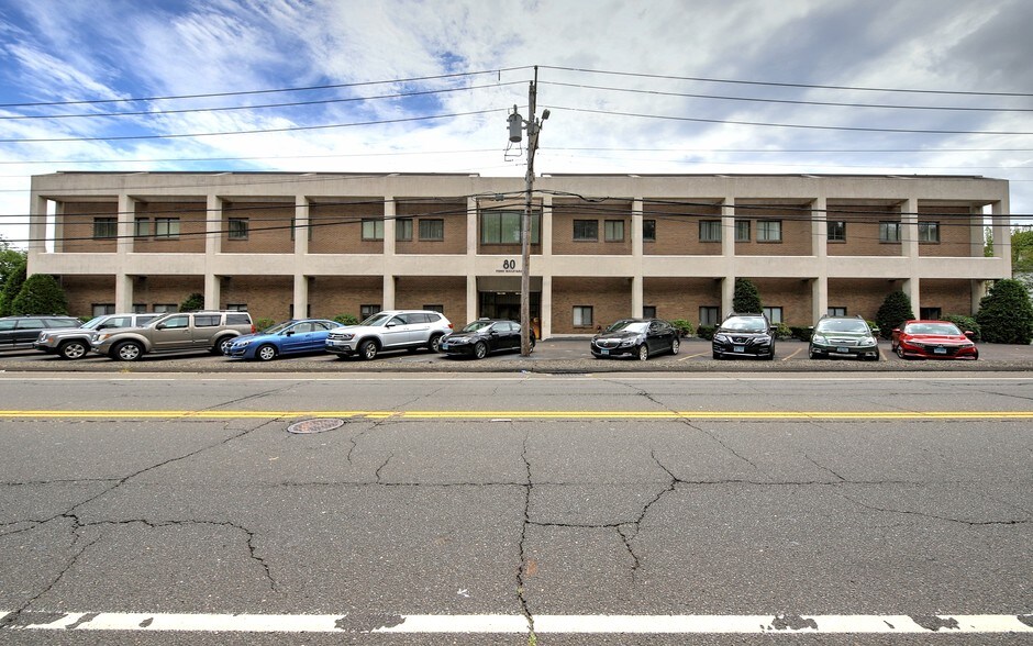 More Photos Of 80 Ferry Blvd, Stratford Office For Lease