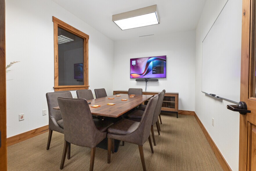 More Photos Of 442 Lincoln Ave, Steamboat Springs Mixed Retail For Sale