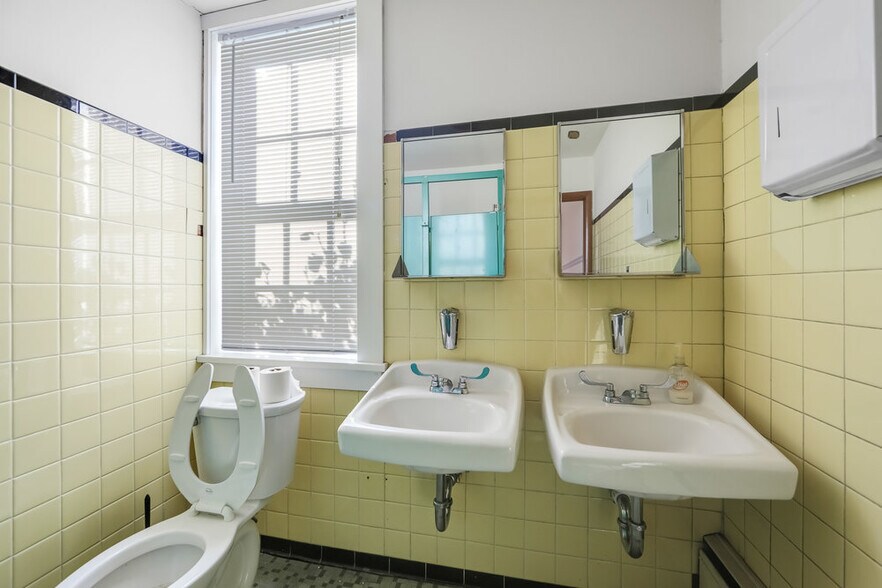 More Photos Of 36 Bergen St, Hackensack Loft Creative Space For Sale