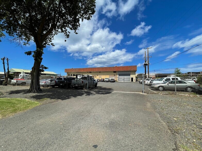 More Photos Of 91-188 Kalaeloa Blvd, Kapolei Warehouse For Lease