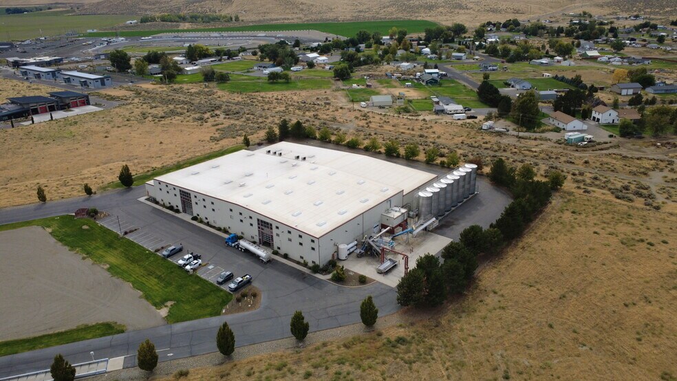 More Photos Of 8111 Keene Rd, West Richland Manufacturing For Sale