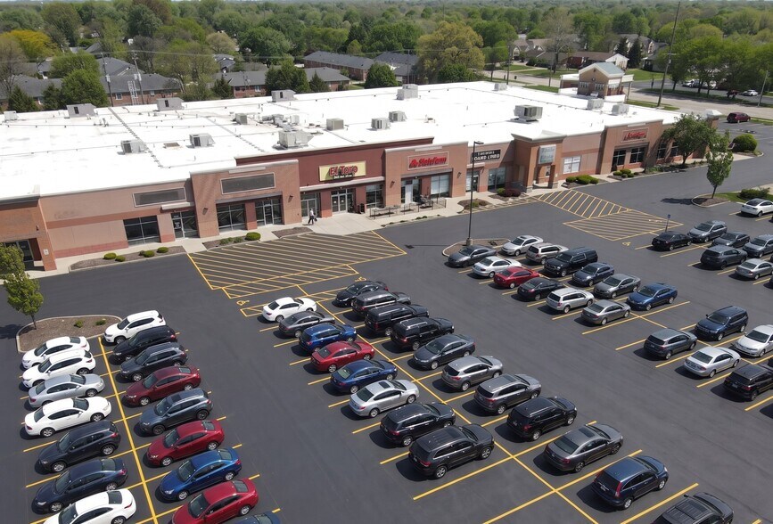 More Photos Of 890-896 S Main St, Centerville Storefront For Sale