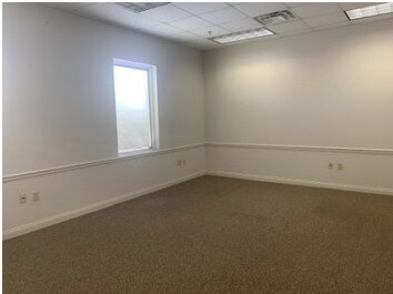 More Photos Of 653 Chamberlin Ave, Frankfort Office For Sale