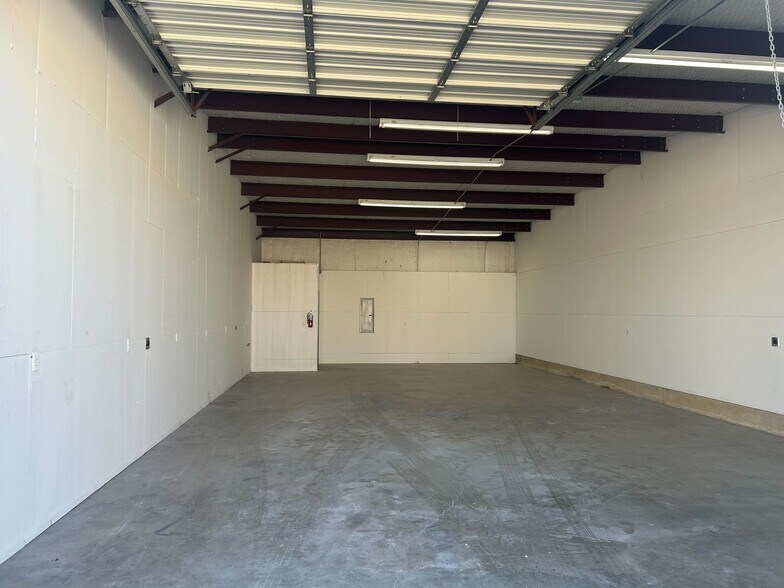More Photos Of 11975 Cleveland Gibbs Rd, Roanoke Industrial For Lease
