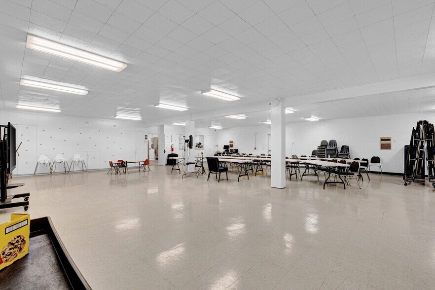 More Photos Of 11503 Martin Luther King Blvd, Houston Religious Facility For Sale