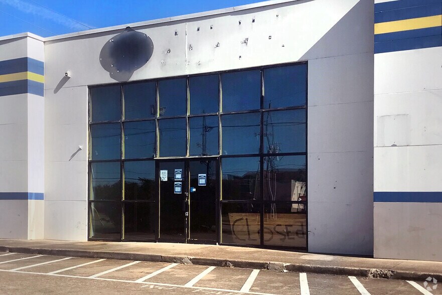 More Photos Of 5580 Highway 6 N, Houston Freestanding For Lease