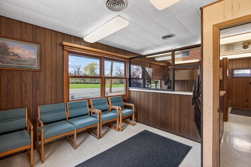 More Photos Of 6534 Sullivan Trl, Wind Gap Office For Sale