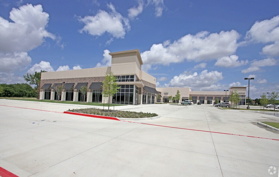 More Photos Of 100 Bourland Rd, Keller Medical For Lease