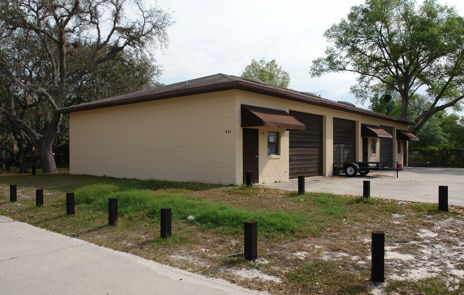 Primary Photo Of 431 Aulin Ave, Oviedo Light Distribution For Lease