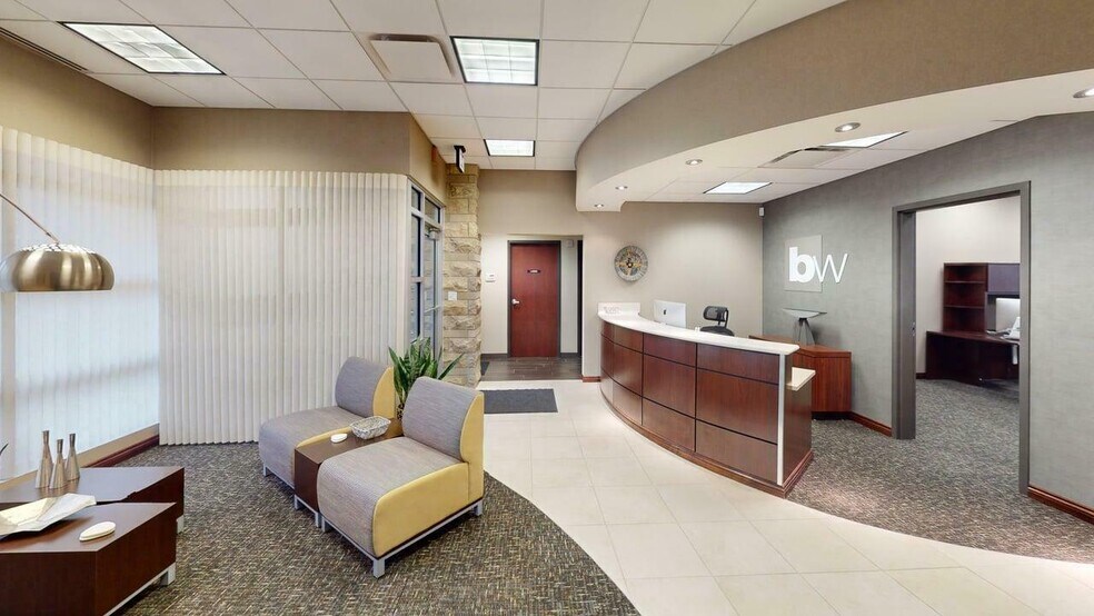 More Photos Of 3626 S 149th St, Omaha Office For Sale