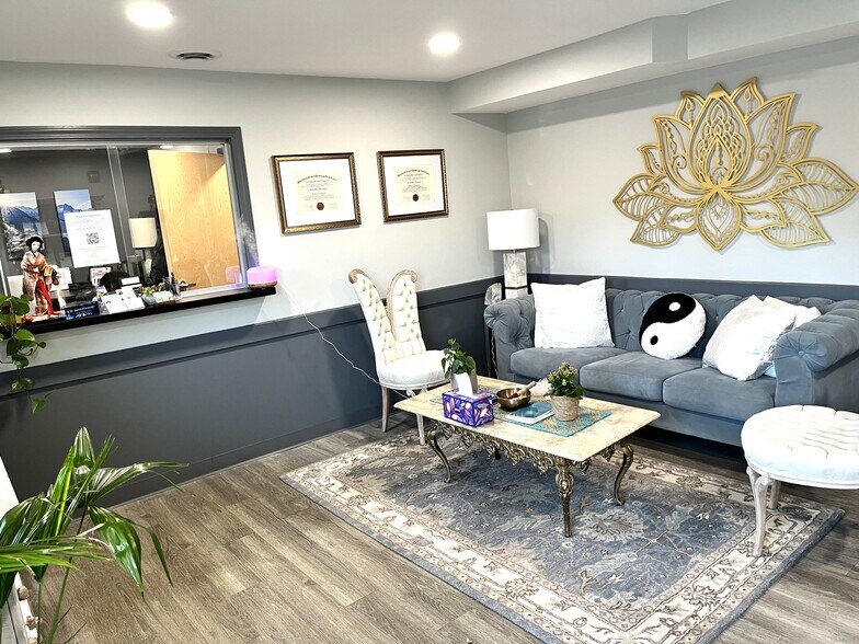 More Photos Of 3 Mound Ct, Merrimack Medical For Lease