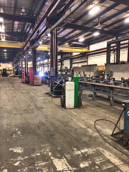 More Photos Of 4600 Clawson Tank Dr, Clarkston Manufacturing For Lease