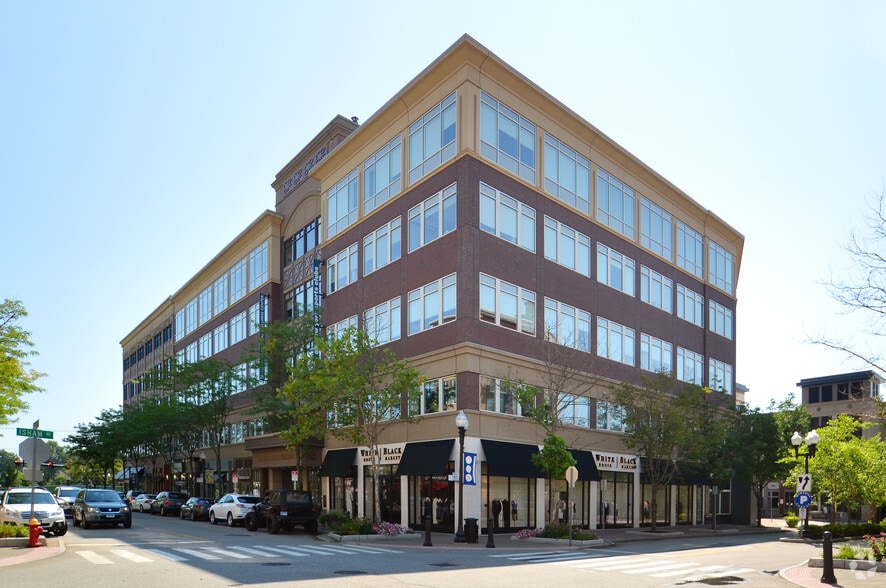 More Photos Of 65 Memorial Rd, West Hartford Office For Lease