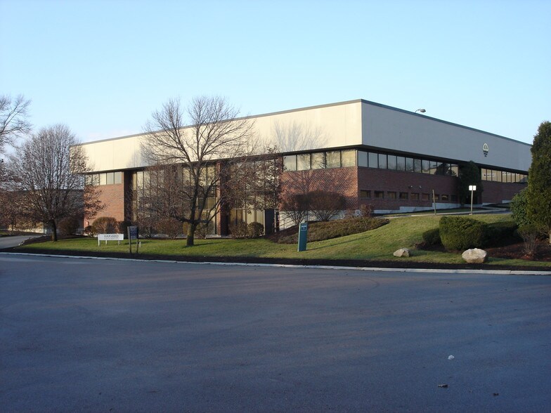 Primary Photo Of 84 October Hill Rd, Holliston Flex For Sale