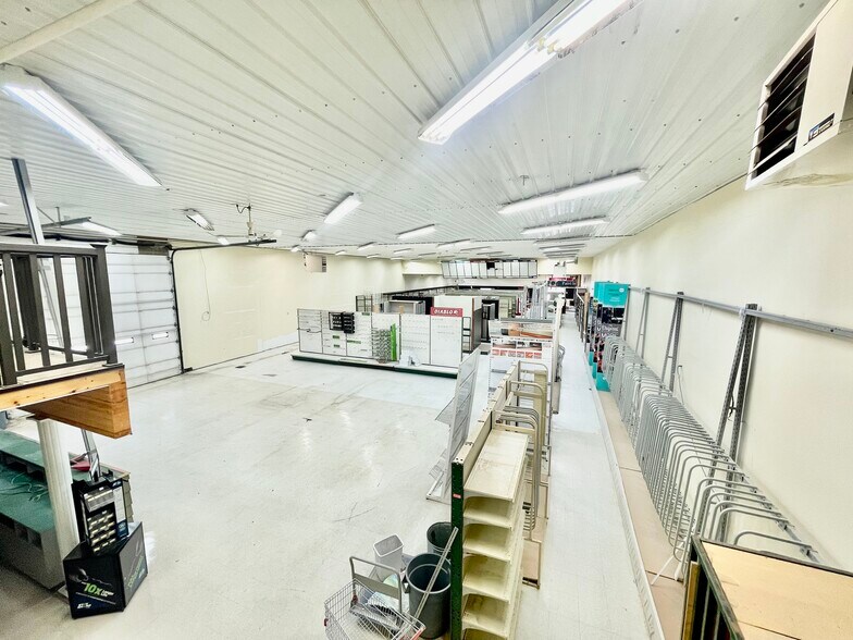 More Photos Of 6326 50, Drayton Valley Warehouse For Sale