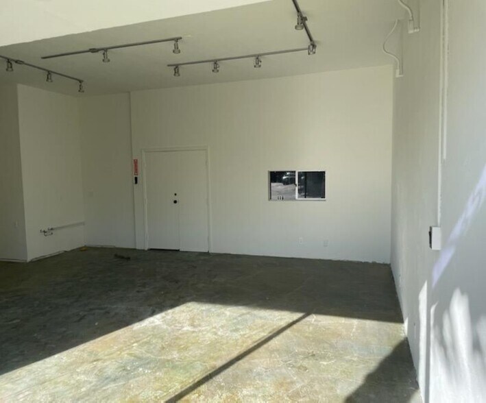 More Photos Of 3584 Hancock St, San Diego Warehouse For Lease