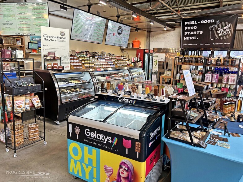 More Photos Of 330 3rd St, Redlands Restaurant For Lease