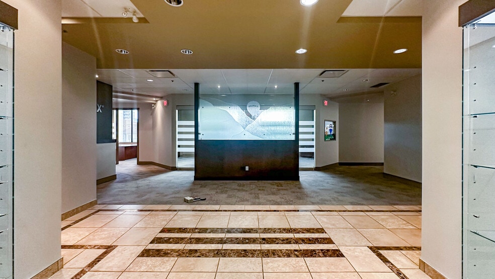 More Photos Of 1060 Manhattan Dr, Kelowna Office For Lease